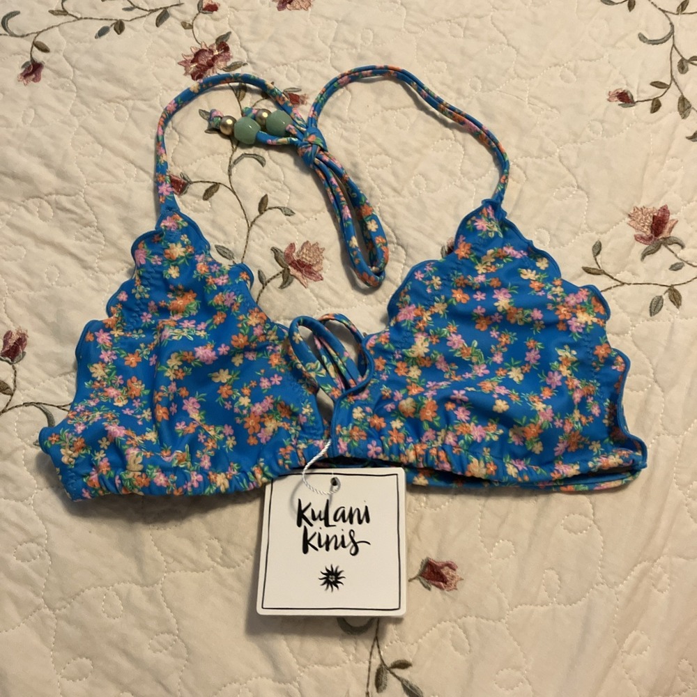 NWT Kulani Kinis Lettuce Edge Bikini Top La Belle Size S